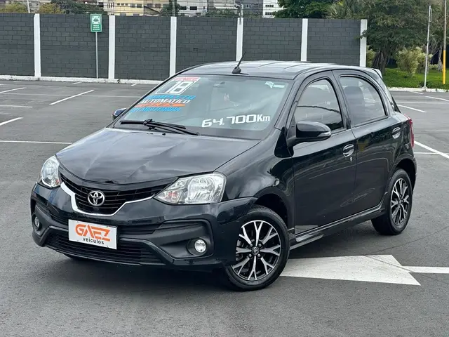 Carro Toyota Etios 2018 Platinum 1.5 (Aut) (Flex)