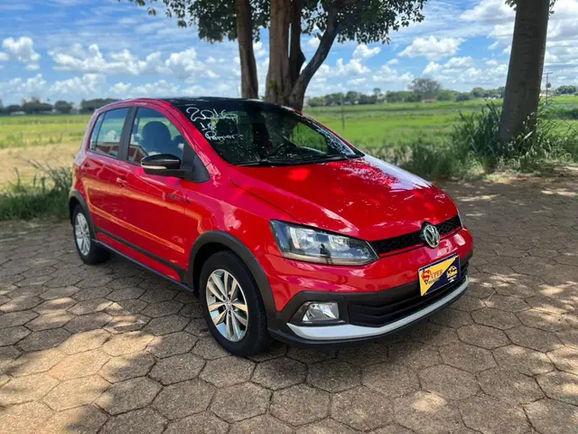 Carro Volkswagen Fox 2016 1.6 16v MSI Pepper I-Motion (Flex)