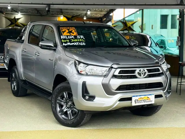 Carro Toyota Hilux Cabine Dupla 2023 SR 4x4 2.8 Diesel