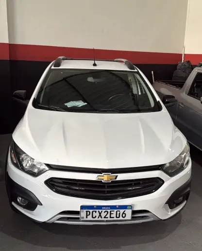 Carro Chevrolet Onix 2018 1.4 Activ SPE/4 (Aut)