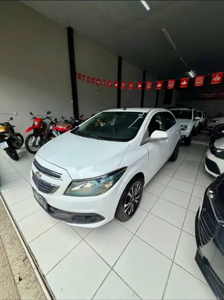 Carro Chevrolet Onix 2014 1.4 LT SPE/4