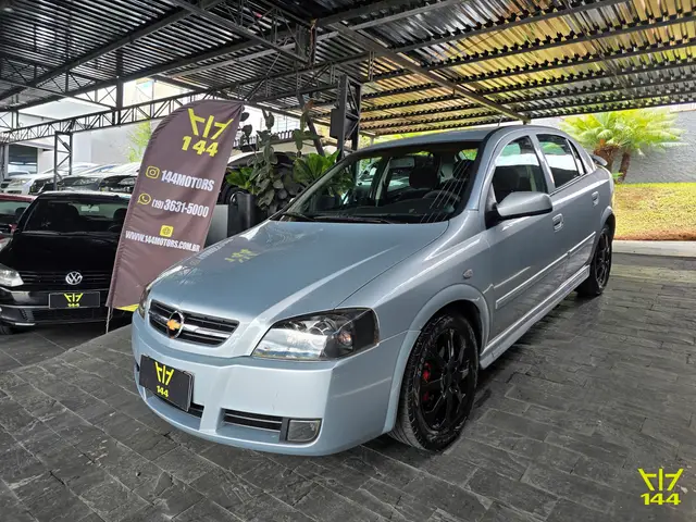 Carro Chevrolet Astra Hatch 2011 Advantage 2.0 (Flex)