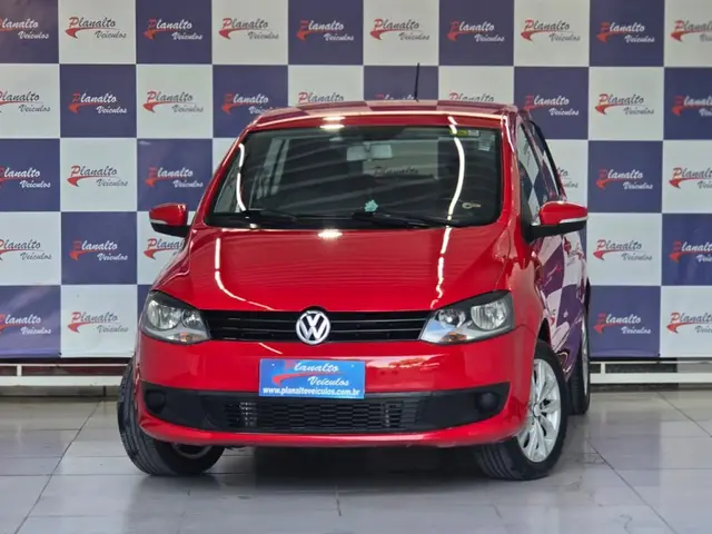 Carro Volkswagen Fox 2011 1.0 8V (Flex) 4p