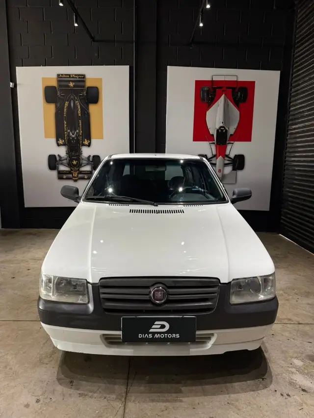 Carro Fiat Uno Mille 2013 Fire Economy 1.0 (Flex) 2p