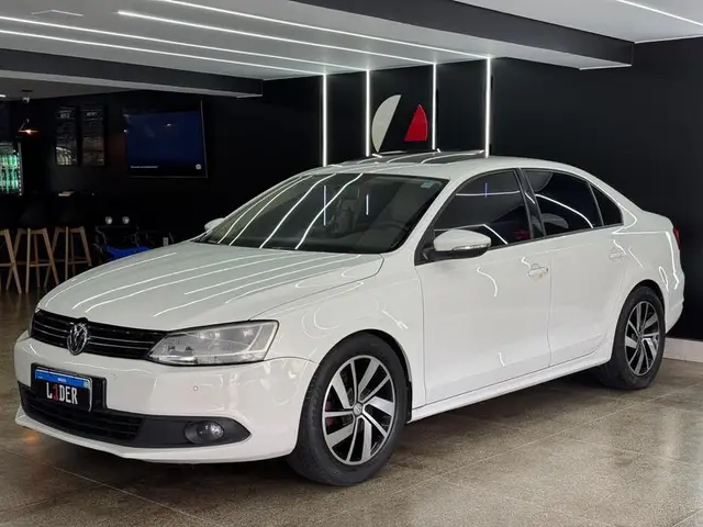 Carro Volkswagen Jetta 2012 2.0 Comfortline (Flex)