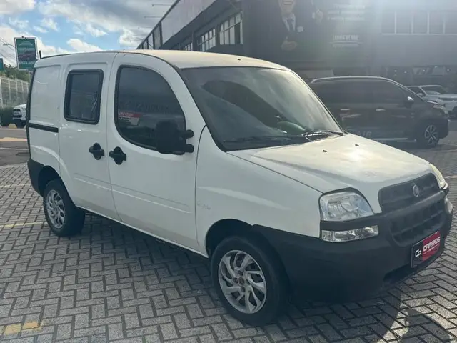 Carro Fiat Doblò Cargo 2009 1.8 8V (Flex)