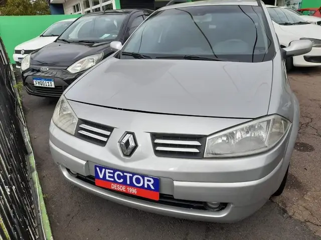 Carro Renault Megane Grand Tour 2012 Mégane Grand Tour Dynamique 1.6 16V (flex)