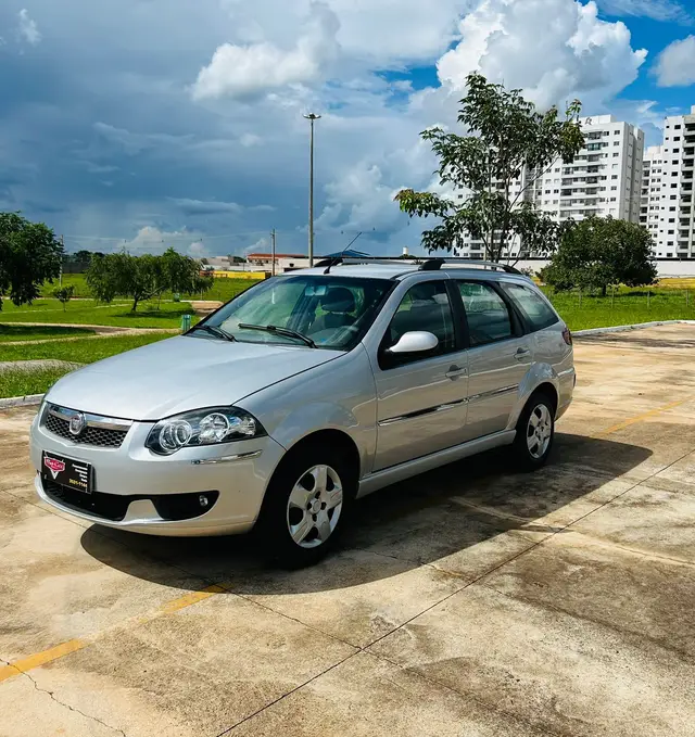 Carro Fiat Palio Weekend 2013 Attractive 1.4 8V (Flex)