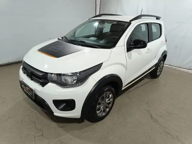 Carro Fiat Mobi 2024 Trekking 1.0