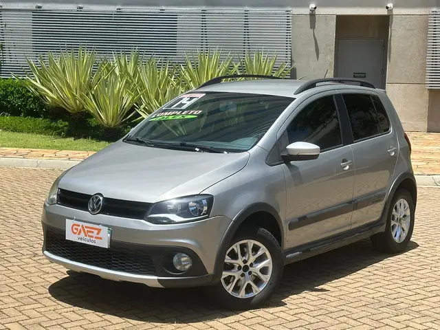 Carro Volkswagen CrossFox 2014 1.6 Mi Total Flex