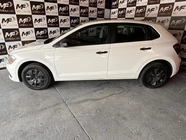 Carro Volkswagen Polo 2024 Track 1.0 Flex 12V 5p
