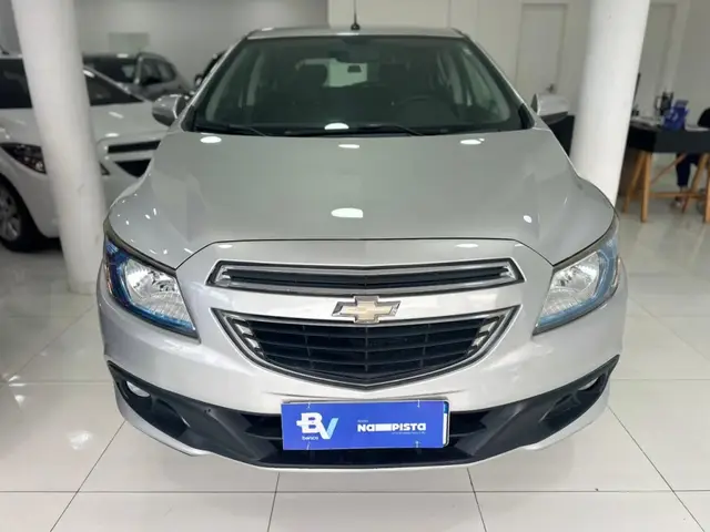 Carro Chevrolet Onix 2015 1.4 LTZ SPE/4 (Aut)
