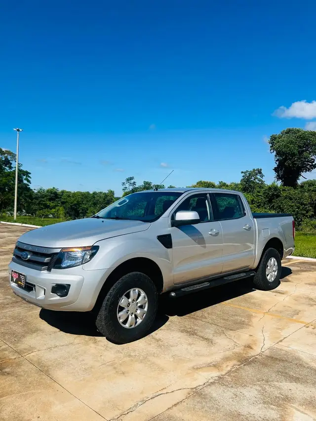 Carro Ford Ranger Cabine Dupla 2015 Ranger 2.5 Flex 4x2 CD XLT