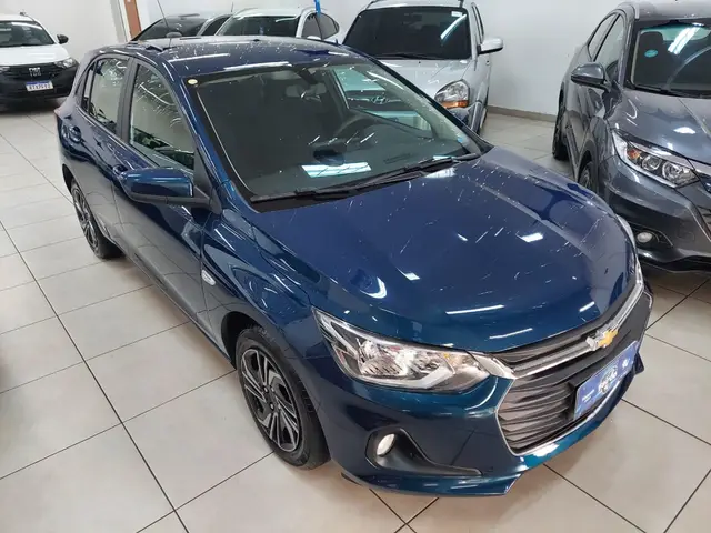 Carro Chevrolet Onix 2025 LT 1.0