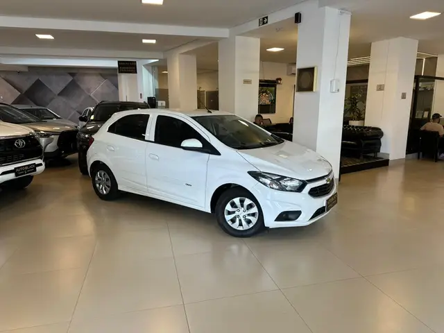 Carro Chevrolet Onix 2019 1.0 LT SPE/4