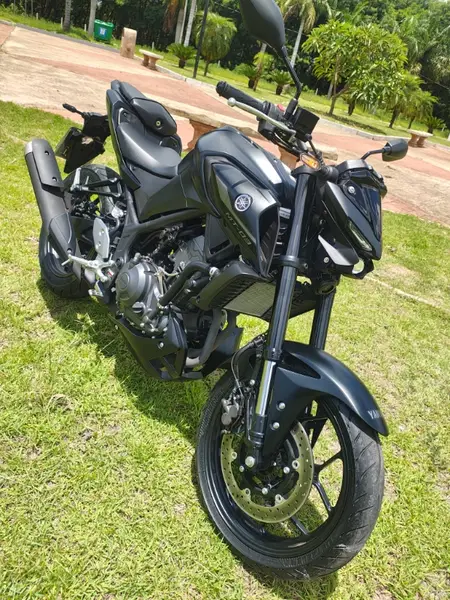 Moto Yamaha MT-03 2026 Connected