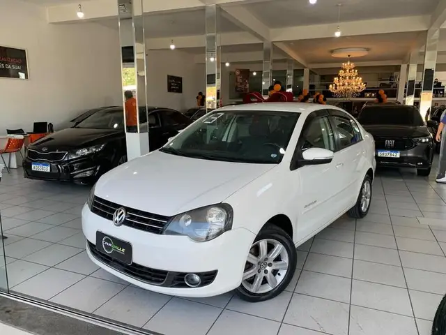 Carro Volkswagen Polo Sedan 2013 Comfortline 2.0 (Flex)