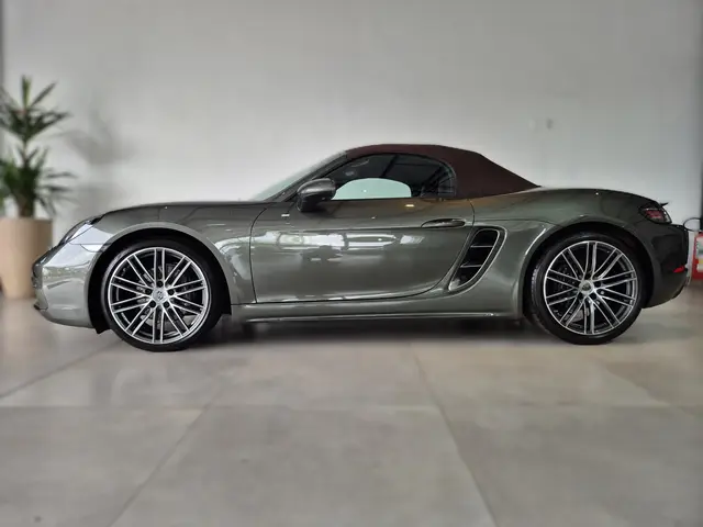 Carro Porsche 718 Boxster 2024 2.0 Turbo