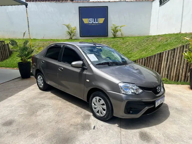 Carro Toyota Etios Sedan 2018 XS 1.5 (Aut) (Flex)