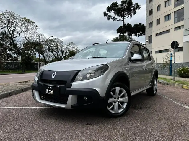 Carro Renault Sandero Stepway 2013 1.6 16V Hi-Flex (aut)