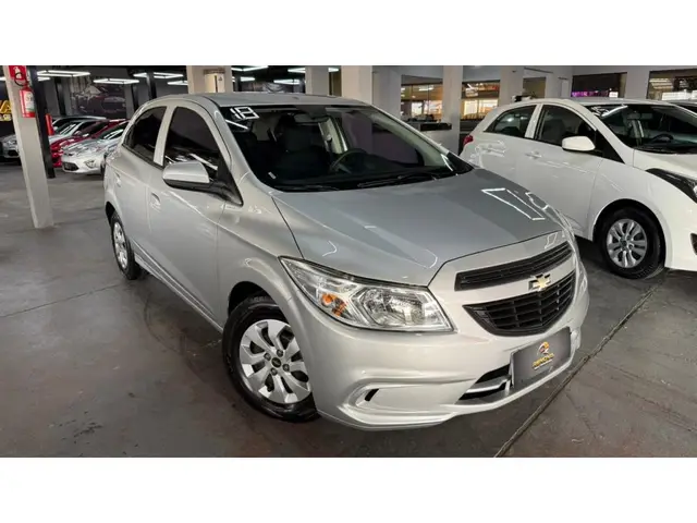Carro Chevrolet Onix 2018 1.0 Joy SPE/4