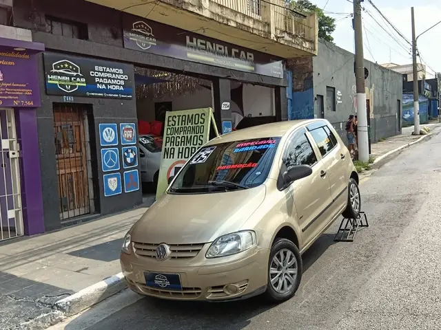 Carro Volkswagen Fox 2005 City 1.0 8V (Flex)