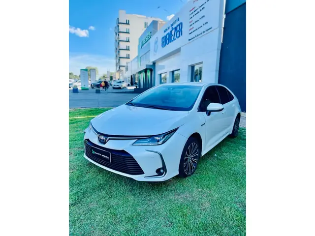 Carro Toyota Corolla 2023 Altis Hybrid Premium 1.8 Flex