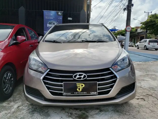 Carro Hyundai HB20S 2017 1.6 Comfort Plus blueMedia (Flex)