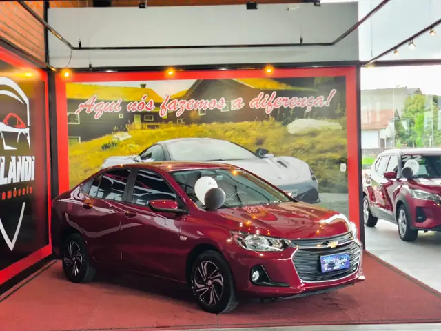 Carro Chevrolet Onix Plus 2024 LT 1.0