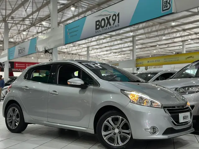 Carro Peugeot 208 2014 Active 1.5 8V (Flex)