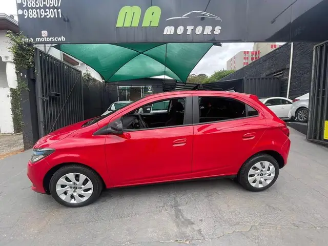 Carro Chevrolet Onix 2015 1.4 LT SPE/4