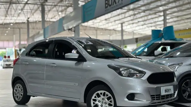 Carro Ford Ka 2015 SE 1.5 16v (Flex)