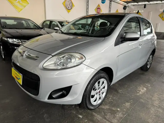 Carro Fiat Palio 2015 Attractive 1.0 Evo (Flex)