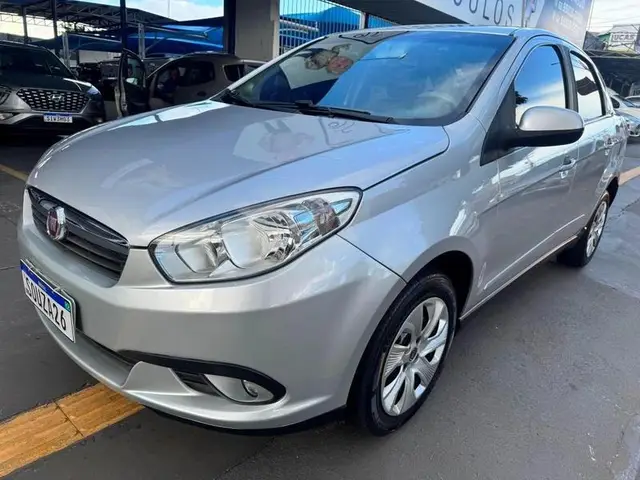 Carro Fiat Grand Siena 2015 Evo Attractive 1.4 8V (Flex)
