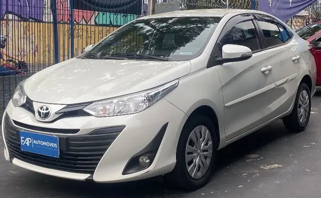 Carro Toyota Yaris Sedan 2020 1.5 XLS CVT (Flex)