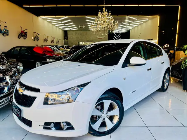 Carro Chevrolet Cruze Sport6 2013 LT 1.8 16V Ecotec (Flex)