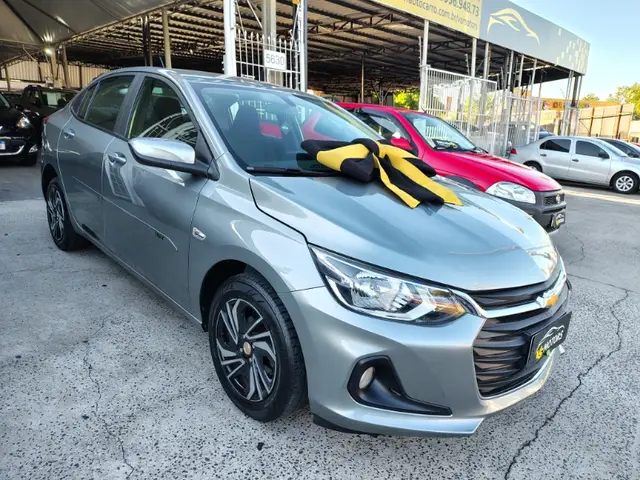 Carro Chevrolet Onix Plus 2024 LT 1.0