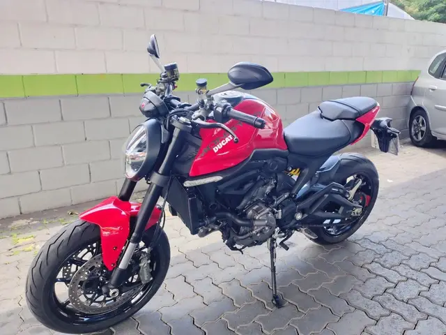 Moto Ducati Monster 2022 937 cc