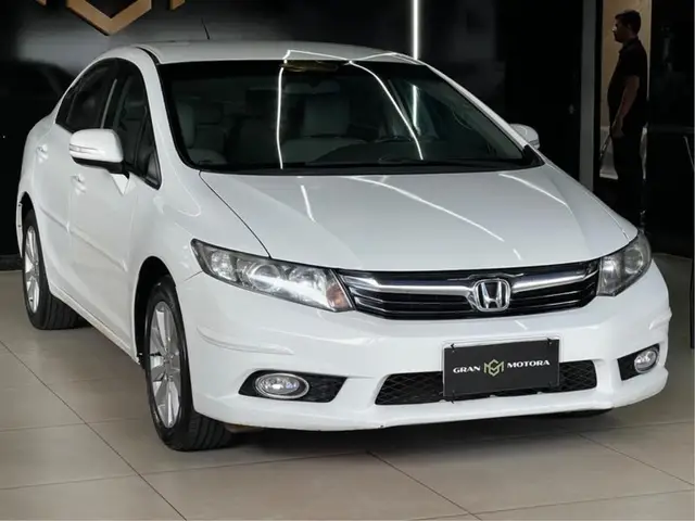 Carro Honda Civic 2014 New  LXR 2.0 i-VTEC (Aut) (Flex)