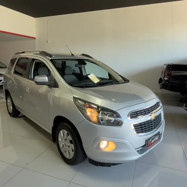 Carro Chevrolet Spin 2017 LTZ 7S 1.8 (Flex) (Aut)