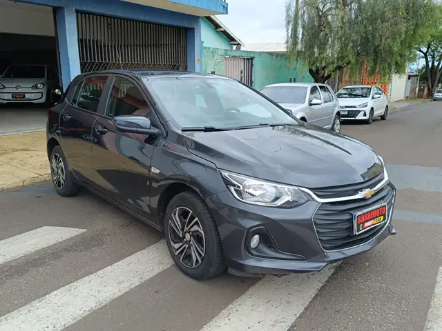 Carro Chevrolet Onix 2025 LT 1.0