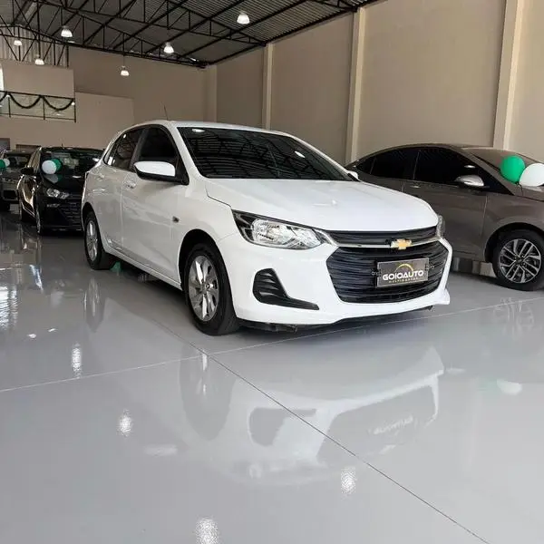 Carro Chevrolet Onix 2023 LT 1.0