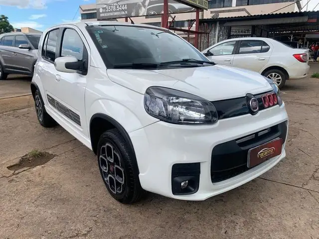 Carro Fiat Uno 2015 Sporting 1.4 8V Dualogic (Flex)