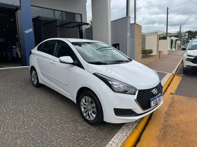 Carro Hyundai HB20S 2019 1.6 Comfort Plus (Flex)