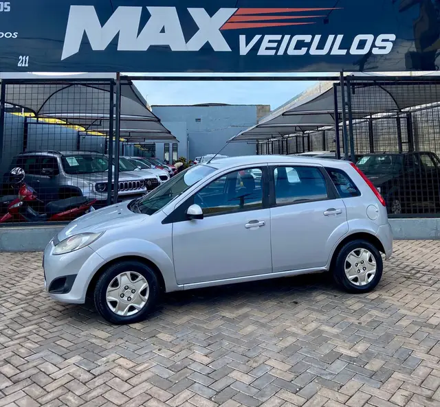 Carro Ford Fiesta Hatch 2013 SE Rocam 1.6 (Flex)