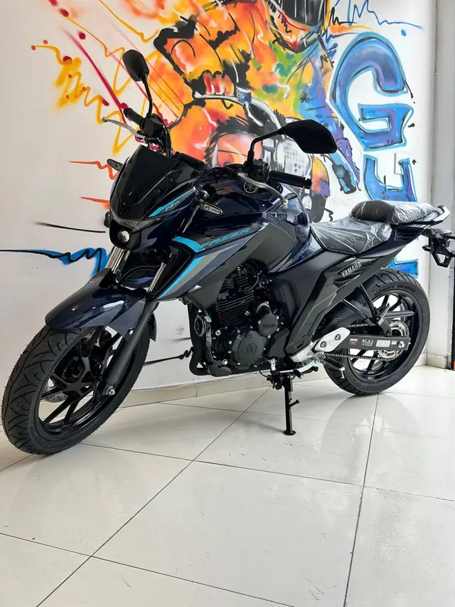 Moto Yamaha Fazer FZ15 2026 Connected