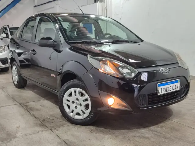 Carro Ford Fiesta Sedan 2013 SE 1.6 Rocam (Flex)
