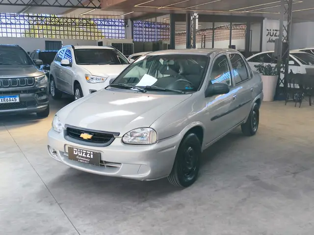 Carro Chevrolet Classic 2005 Corsa Sedan  Life 1.0 VHC