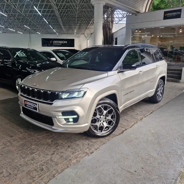 Carro Jeep Commander 2023 Overland 1.3 T270