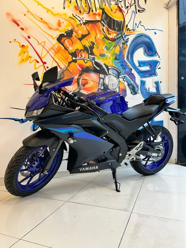 Moto Yamaha YZF R15 2025 ABS